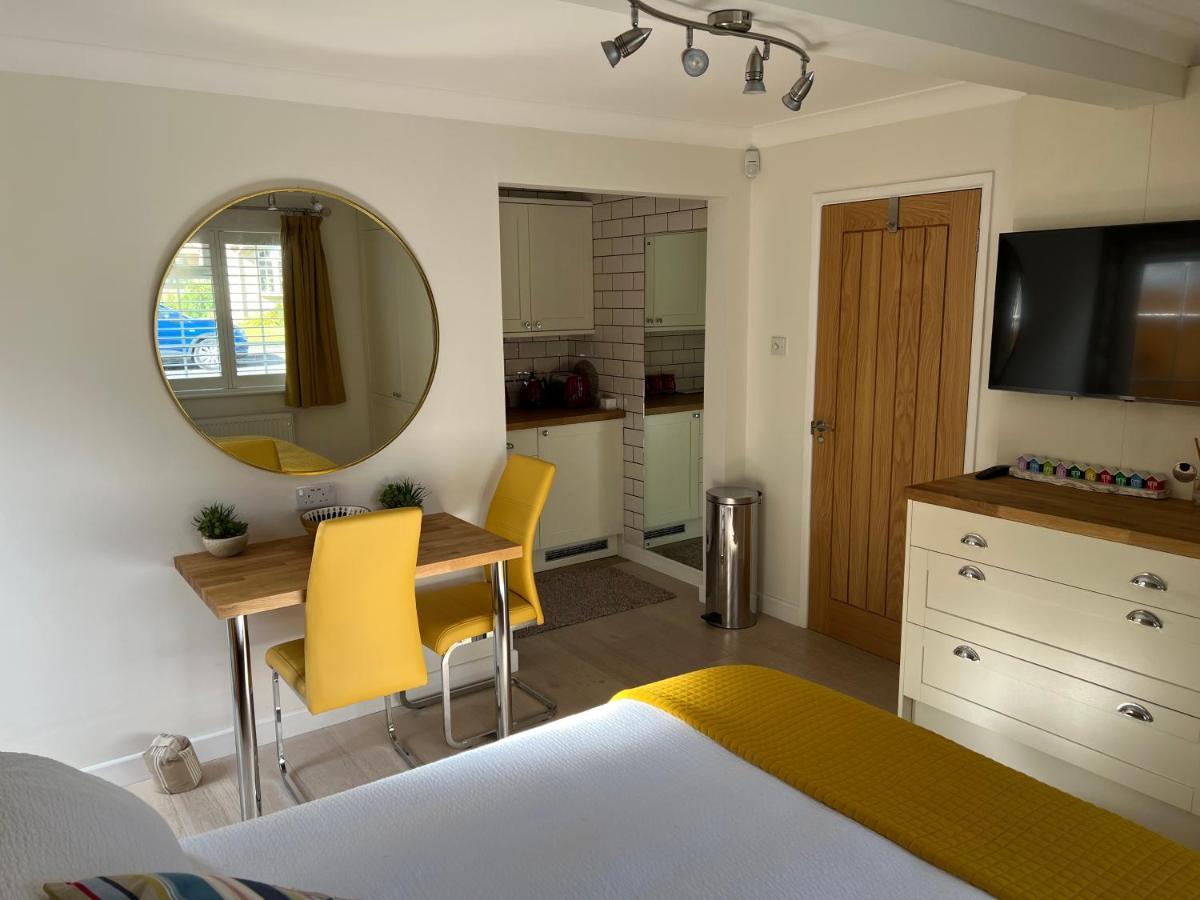 No 64 Bed And Breakfast Lymington Εξωτερικό φωτογραφία